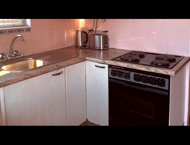 3 BEDROOM FREEHOLD FOR SALE IN ILITHA PARK